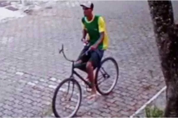 Câmeras de segurança de prédios conseguiram registrar o momento do crime 