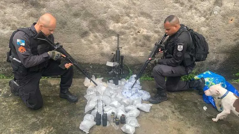 Os suspeitos e o material foram levados para a 74ª DP (Alcântara)