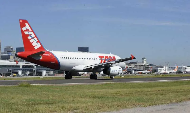 Imagem ilustrativa da imagem Aeroporto Tom Jobim terá redução de 90% dos voos em abril