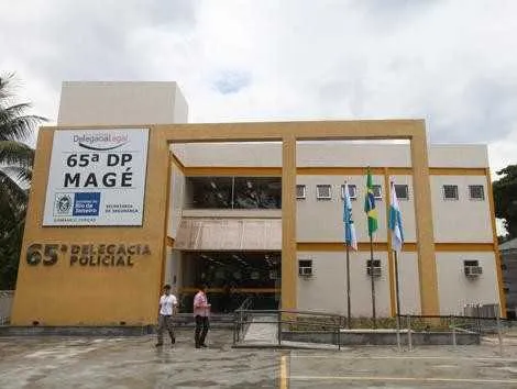 Ele exibiu filmes pornográficos paras crianças 