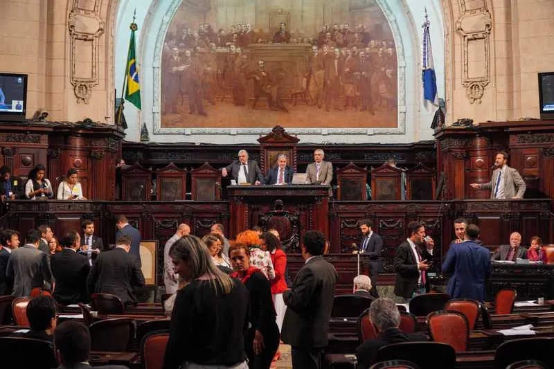 Na proposta consta que deverá ser considerada a identidade de gênero autodeclarada
