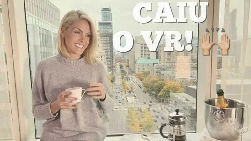 Apresentadora causou alvoroço nas redes sociais após postar a imagem 