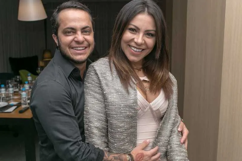 Gretchen também comentou na publicação de Andressa e celebrou com o casal 