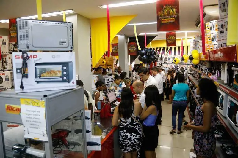  O objetivo da campanha é de estimular o consumo das lojas on-line, com foco nos eletrônicos
