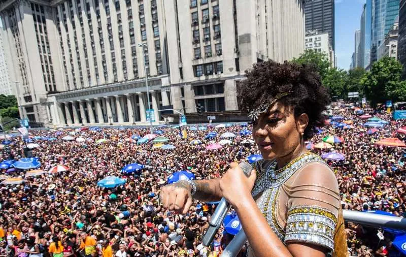 Imagem ilustrativa da imagem Terça de carnaval de rua do Rio tem 60 blocos; confira
