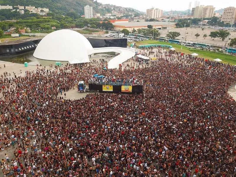 Imagem ilustrativa da imagem 'Bloco Vou Zuar' é cancelado no Carnaval de Niterói