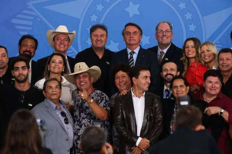 O encontro entre os cantores e o presidente ocorreu no Palácio do Planalto