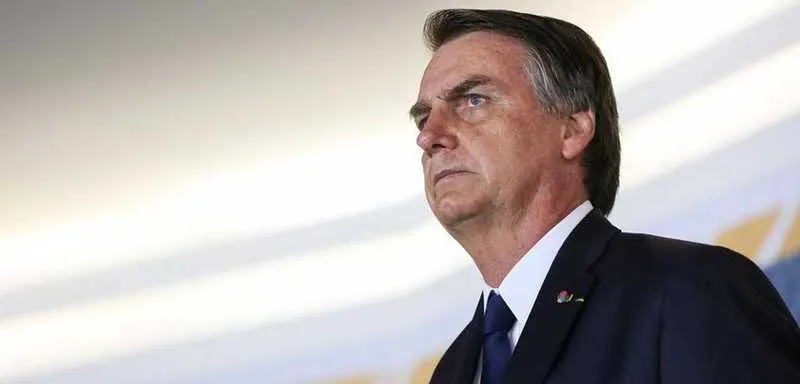  A viagem partícula do executivo foi noticiada pela jornal O Globo.