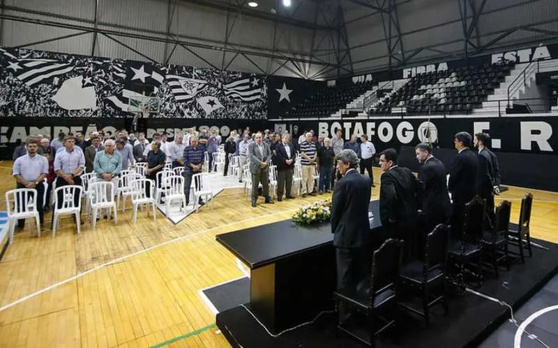 A decisão já foi aprovada de forma unânime pelo Conselho Deliberativo do clube 