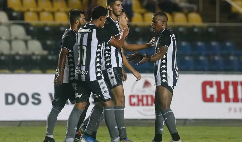 Gols foram marcados por Marcelo Bevenuto e Pedro Raul 