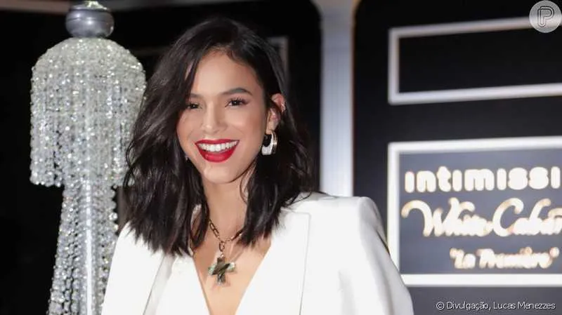 Bruna Marquezine comprou mansão de R$ 3,4 milhões, com 9 quartos, em Orlando, nos Estados Unidos