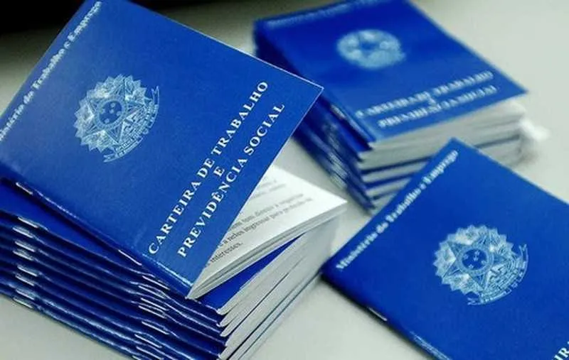 As oportunidades são para diferentes área de atuação e são aceitos todos os níveis de escolaridade