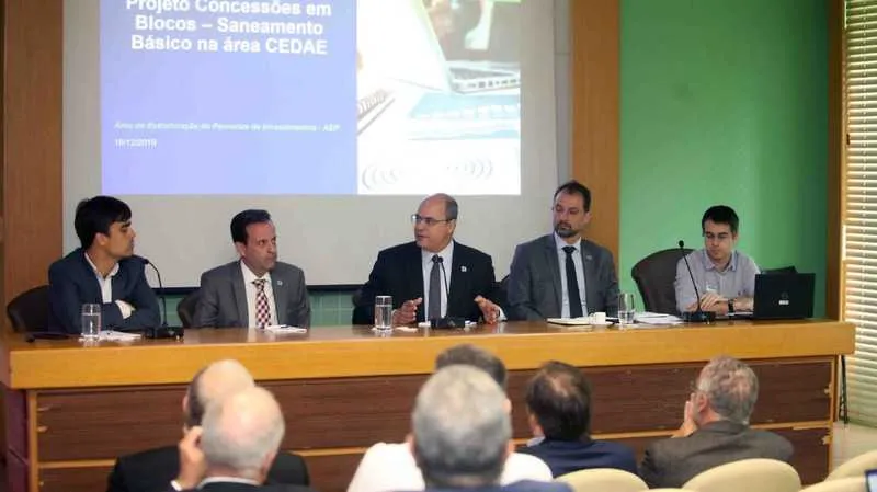 O caso, na parte policial, está sendo investigado pela Delegacia de Defesa dos Serviços Delegados (DDSD).