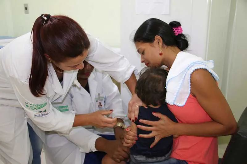 A campanha tem como foco bebês de 9 meses a adultos de 59 anos