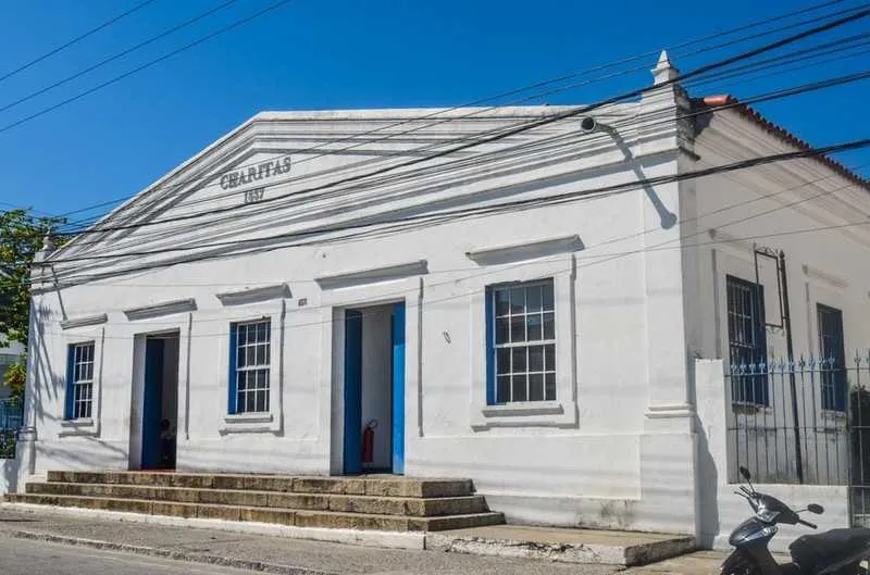 O evento acontece na Casa de Cultura José de Dome (Charitas)