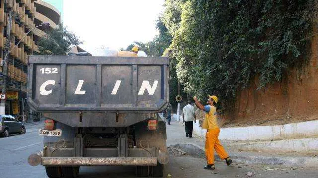 São 176 vagas, sendo 150 para o cargo de Gari que exige apenas o fundamental incompleto
