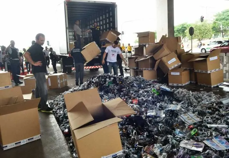 Produtos piratas tem origem desconhecida oferece uma série de riscos 