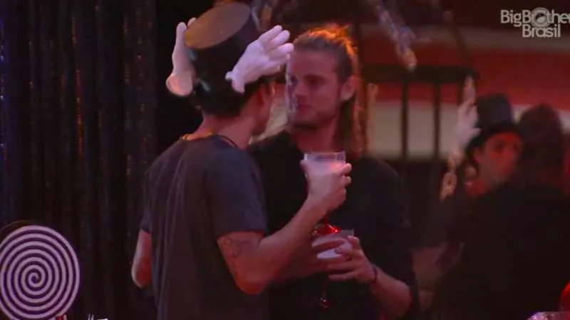 Daniel falou sobre a possibilidade de um suposto romance entre ele e o brother Prior