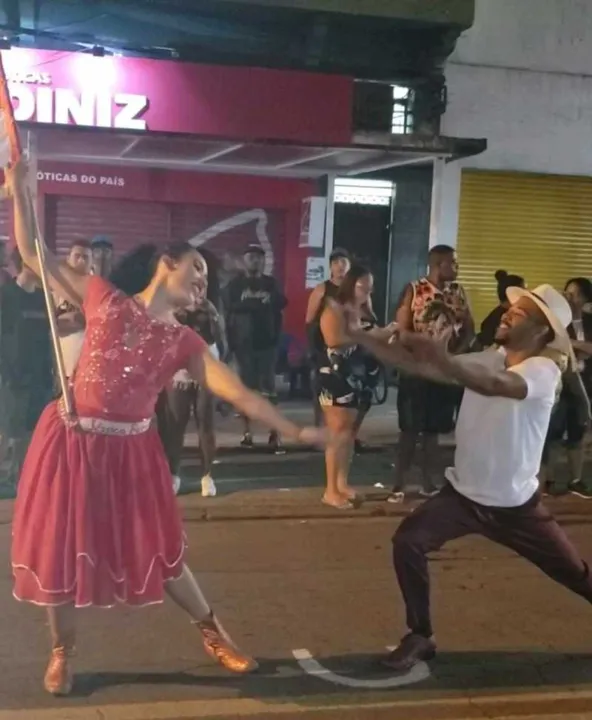 Ensaio de rua da Unidos de Padre Miguel, com o casal Vinícius e Jéssica, acontece nesta sexta-feira (3)