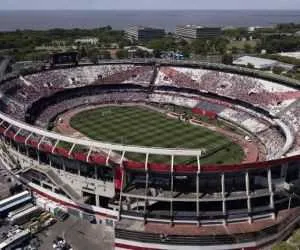 Partida foi transferida para o Estádio Monumental em Lima, no Peru