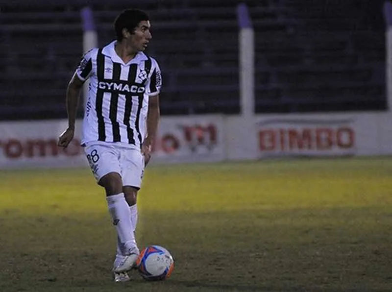 O jogador começou a atuar pelo Montevideo Wanderers em 2014 