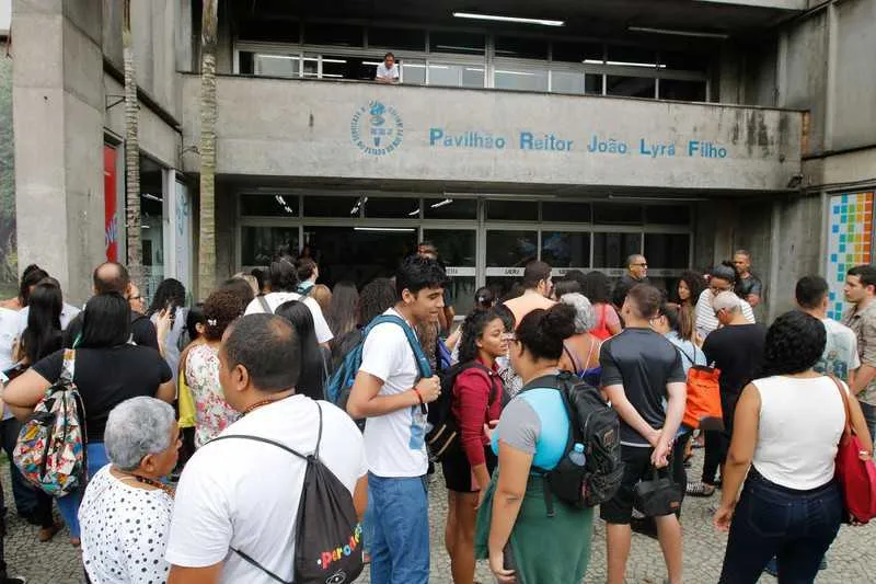 O ministério ainda não estipulou nova data