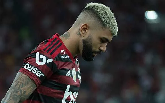Sem receber outras propostas de times grande da Europa, o jogador decidiu ficar no Flamengo.