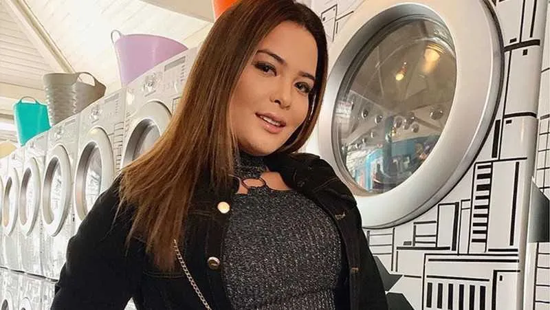 Geisy Arruda fala de processo de criação para escrever conto erótico 