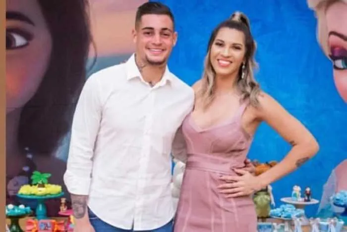 O goleiro agrediu a esposa durante uma viagem em famílias que eles fizeram para Orlando 