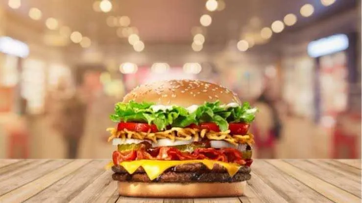 Imagem ilustrativa da imagem Procon notifica Burger King e Mc Donald's por problemas na Black Friday