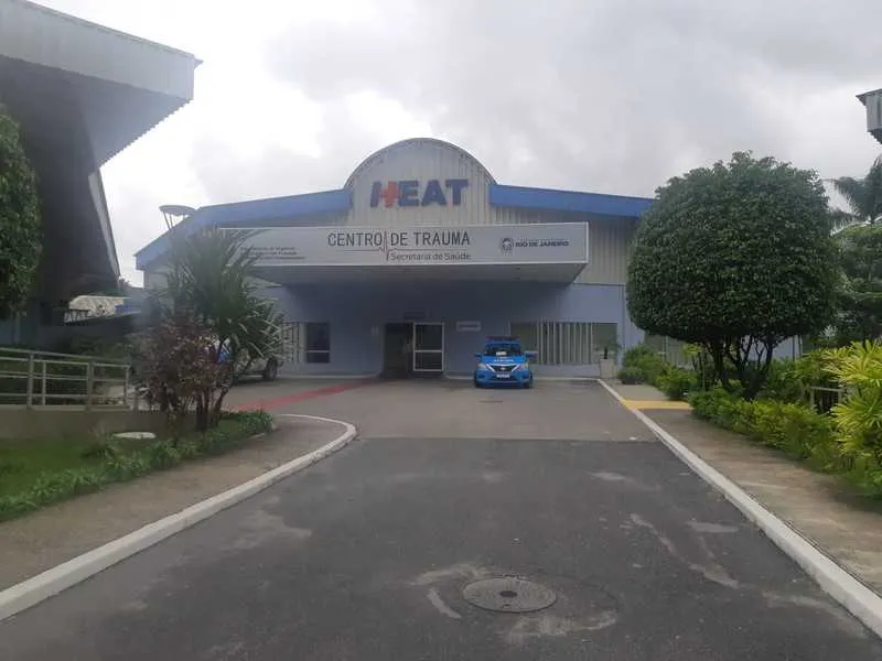 Feridos foram levados para o Hospital Estadual Alberto Torres (Heat), no Colubandê