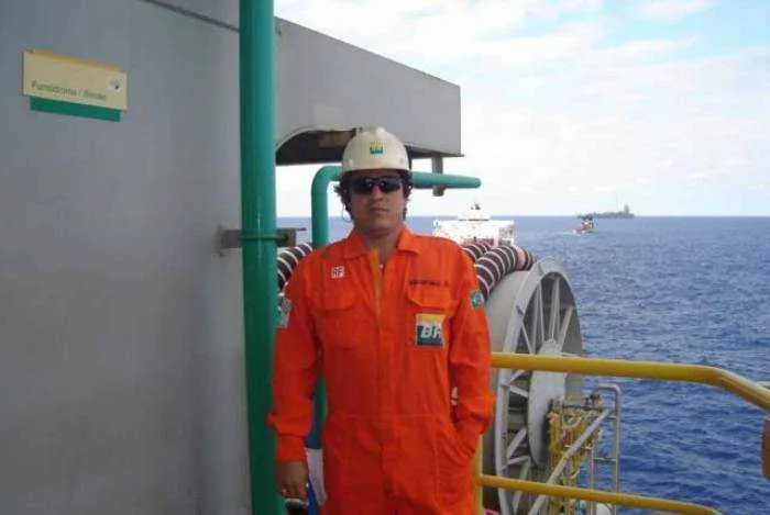 Henrique trabalhava em navio há 10 anos 