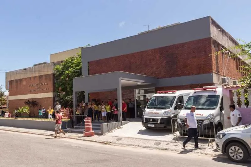 A paciente está isolada em uma ala do Hospital Geral da cidade