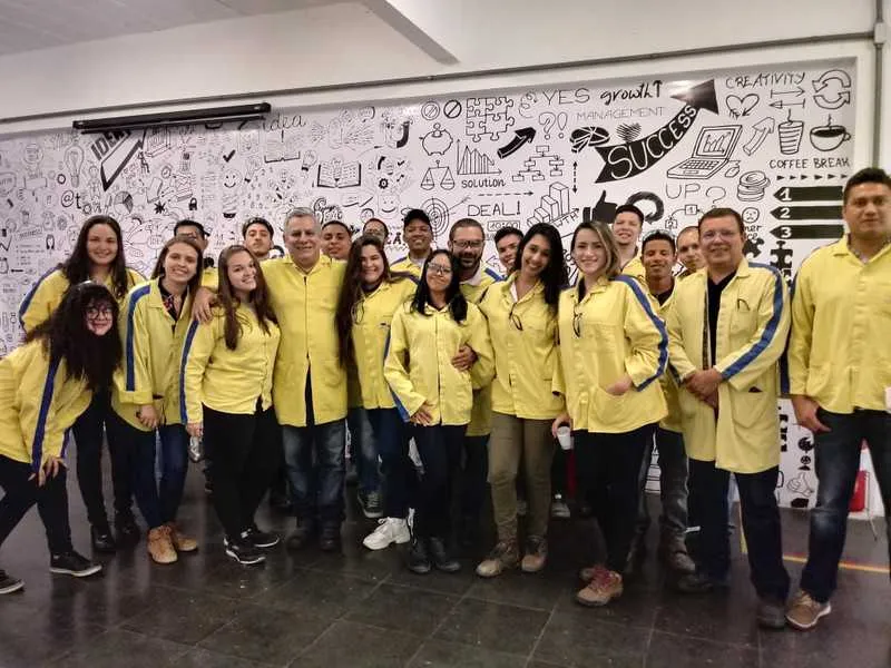 Alunos de engenharia civil da Universo na COSIGUA