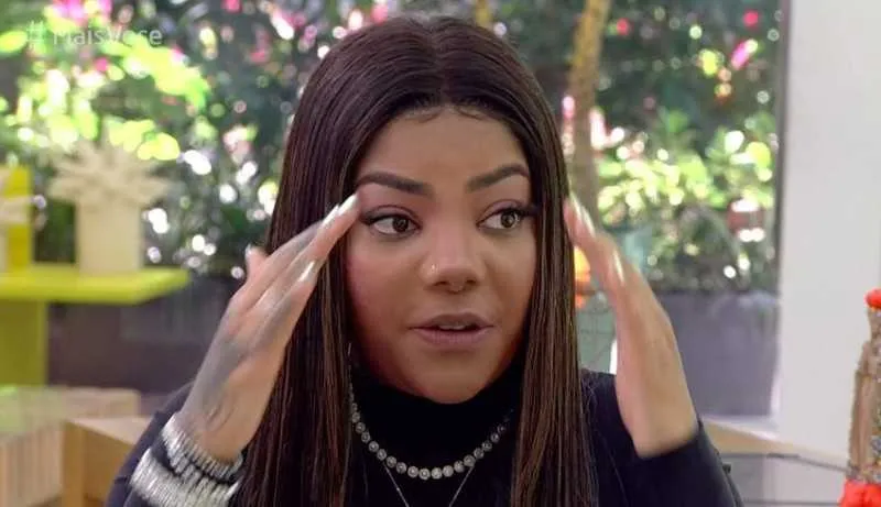 Ludmilla é chamada de nojenta e tira satisfação com funcionária de boate, mas acaba brigando com a pessoa errada