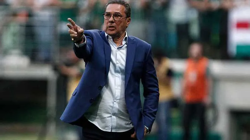 Imagem ilustrativa da imagem Luxemburgo deixa o Vasco e não será o treinador do Cruzmaltino em 2020