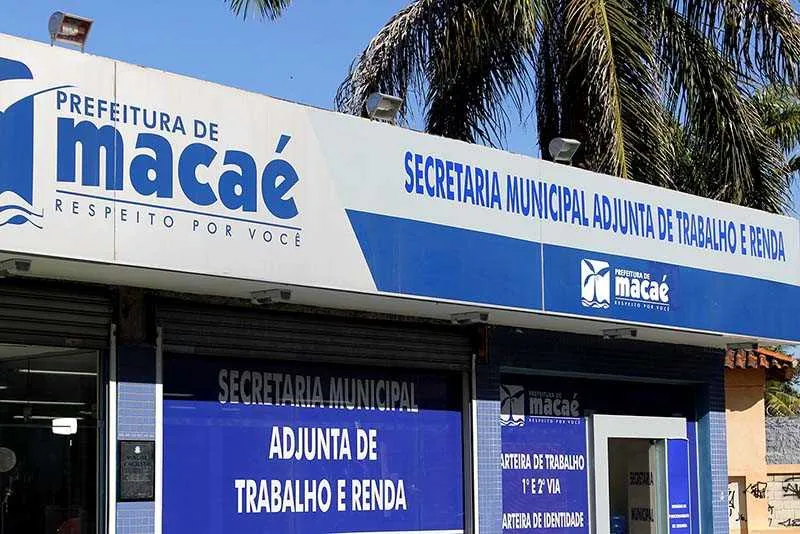 Das vagas disponíveis, 400 são para ajudante de pedreiro