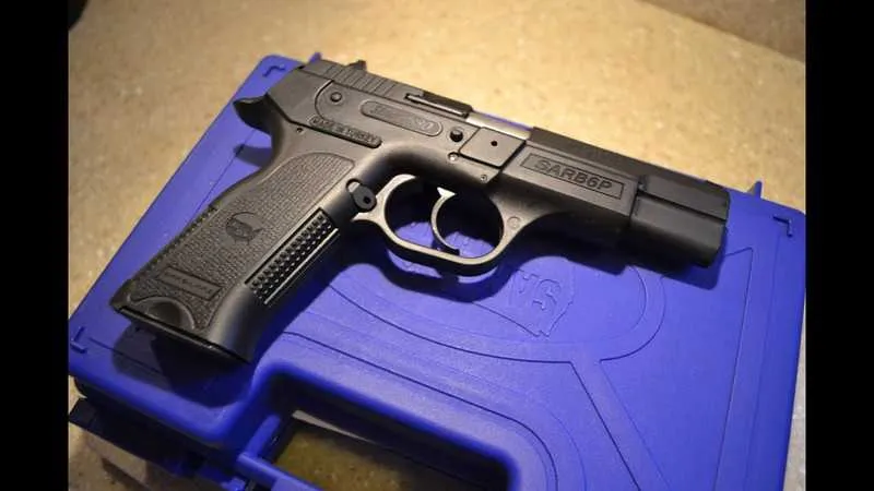 Modelo Sarsilmaz B6P-9mm