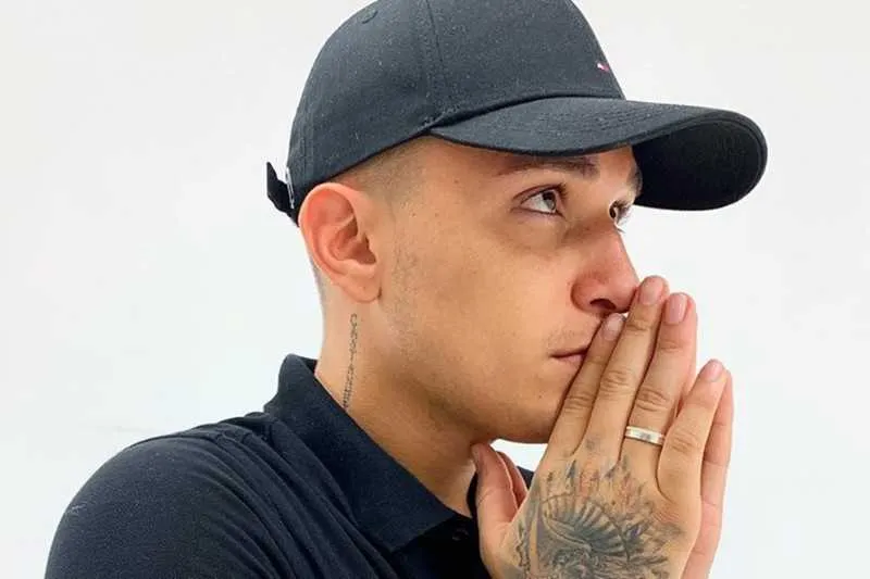 MC Gui tentou pedir desculpas mas não foi o suficiente para contornar a crise