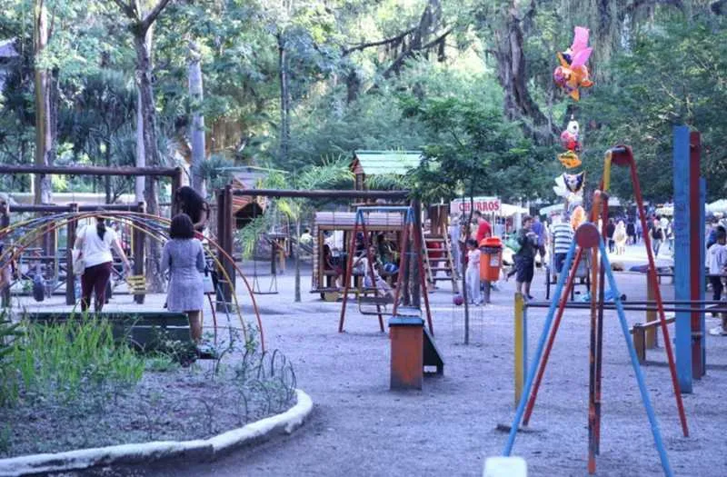 O Campo de São Bento é tombado pela Lei Municipal nº 884/90 como Patrimônio Artístico e Paisagístico de Niterói