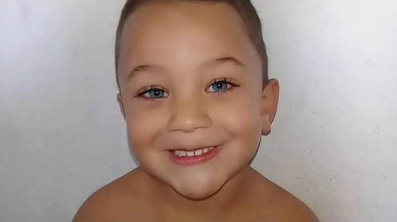 Gabriel estava na companhia dos avós