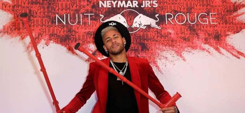 O craque vai completar 28 anos no mês que vem