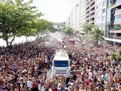 Cerca de 100 blocos passarão pelas ruas de Niterói neste Carnaval