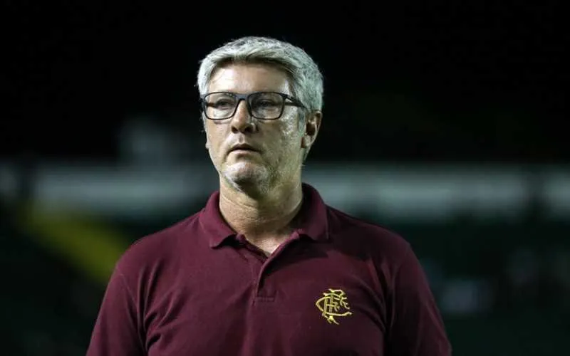 Vindo de três partidas com alto rendimento, o Fluminense decepcionou com uma fraca atuação