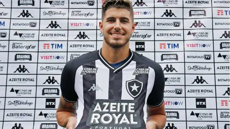  Pedro também foi criticado por torcedores do Botafogo