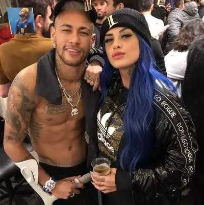 Funkeira confessa que foi bom 