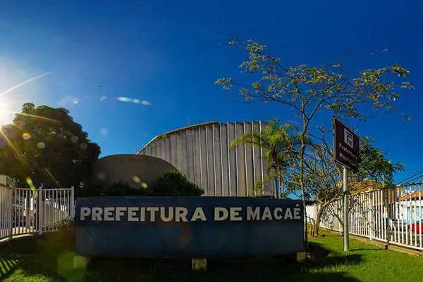 Para verificar as vagas disponibilizadas semanalmente, o interessado deve acessar o site da Prefeitura de Macaé.