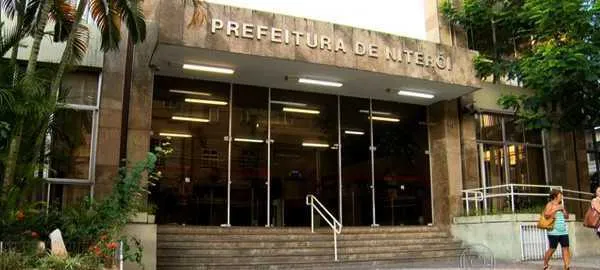 A parceria foi firmada na tarde desta terça-feira (17)