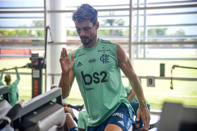 O jogador voltou a treinar na academia, mas com uma certa restrição 