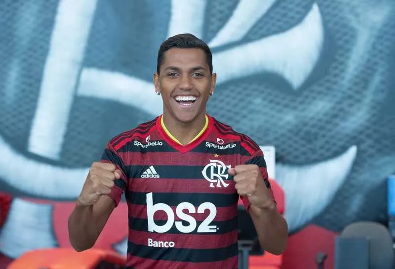 Pedro Rocha pode estrear no Fla na segunda-feira